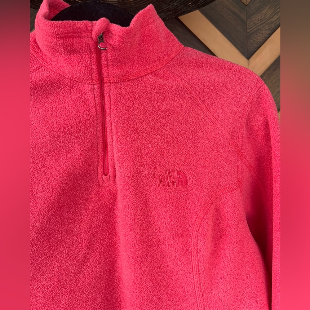 The North Face Women’s 3/4 Zip Fleece Size Medium - Picture 3 of 10